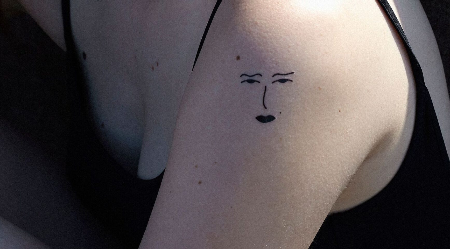 tattoo éphémère visage